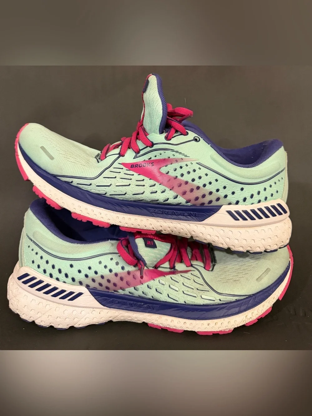 Brooks Women’s Running Shoes - Mint with Pink Accents